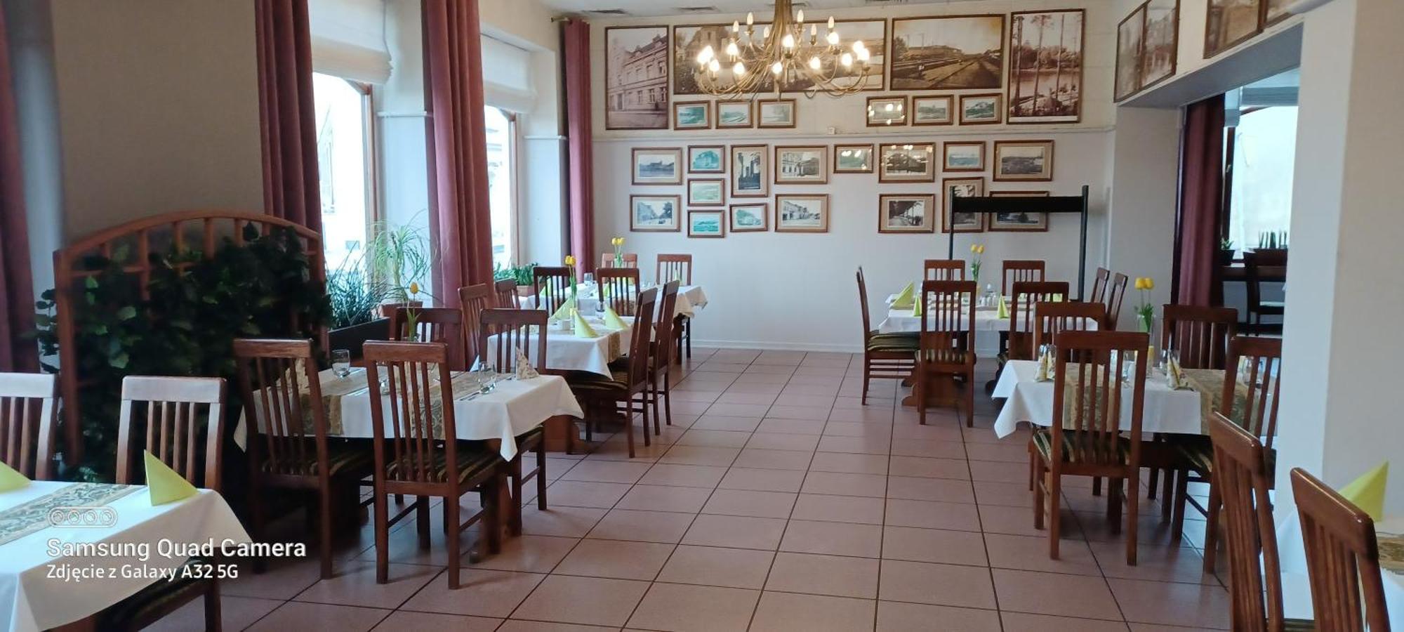 Wielkopolanka Pokoje Goscinne I Restauracja Chodzież Exteriér fotografie